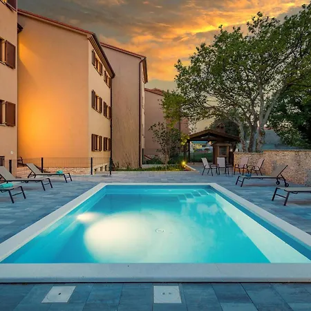 Apartament Cesare With Shared Pool Ližnjan