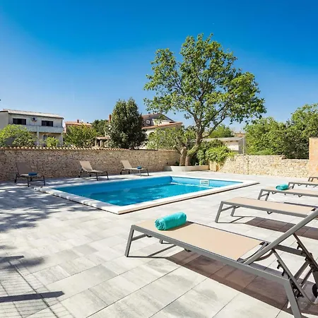 Cesare With Shared Pool