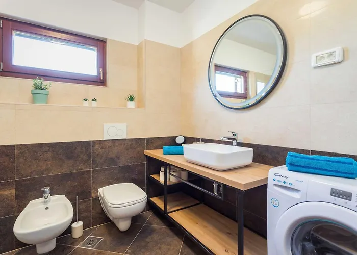 Cesare With Shared Pool Lejlighed *